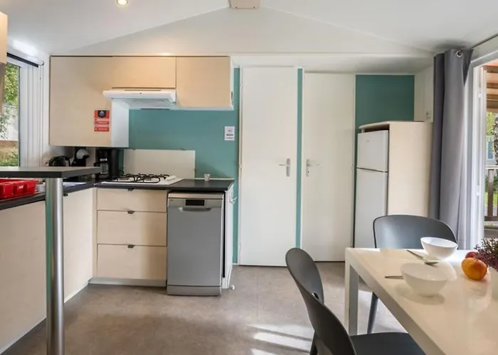 Mobil Avec Terrasse Au A Granges-aumontzey - Api-1-52-299 Kemp *